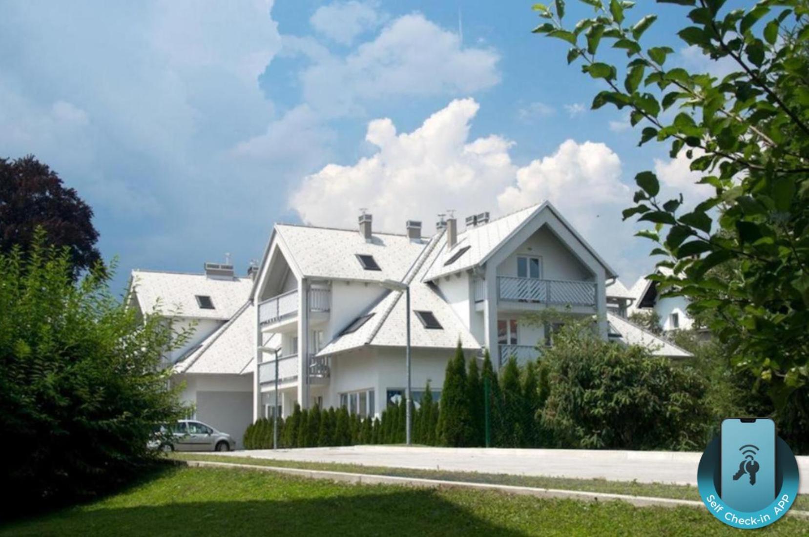 Ferienwohnung Marvellous Face Bled Exterior foto